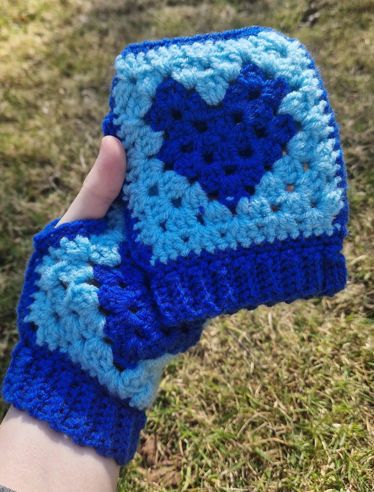 Crochet Heart Granny Square Handwarmers/fingerless gloves