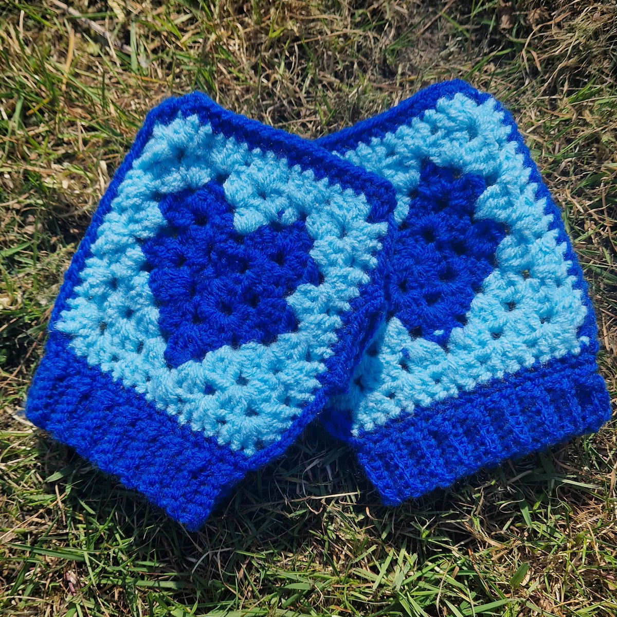 Crochet Heart Granny Square Handwarmers/fingerless gloves