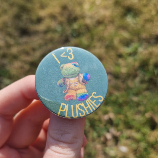 Cute 'I LOVE PLUSHIES' Rainbow Frog Pin Badge