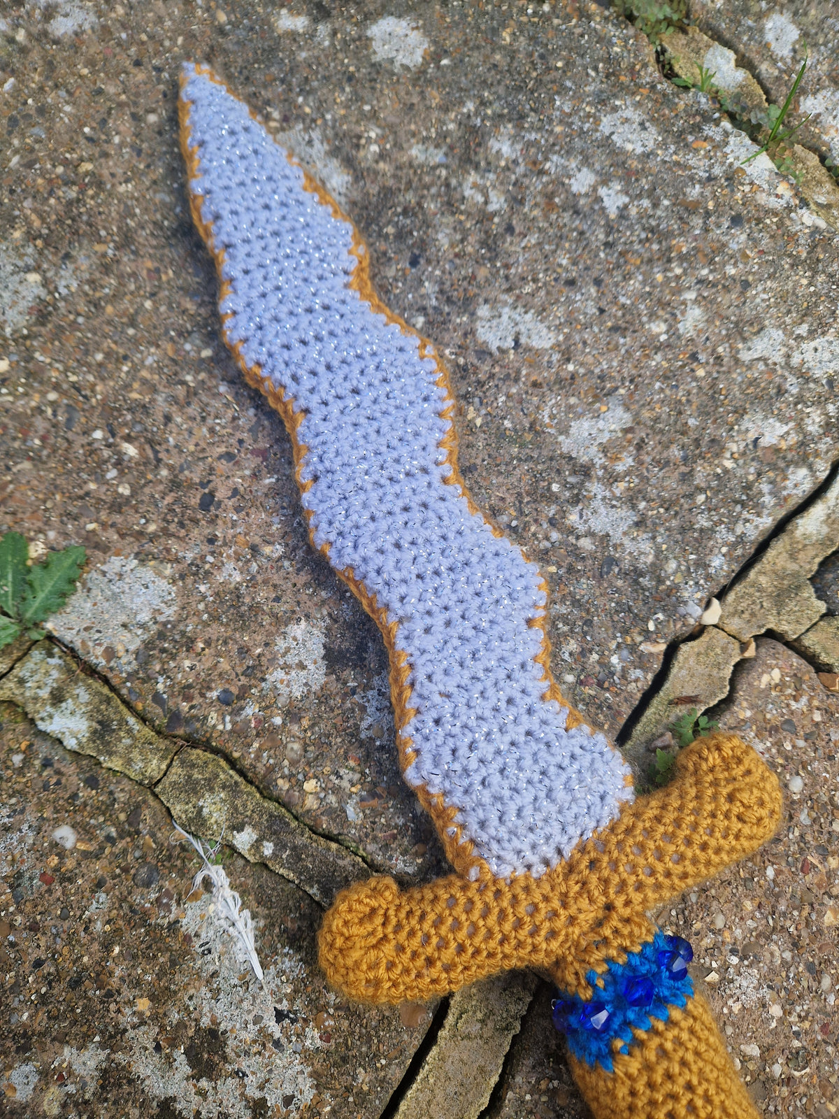 Crochet Dagger 'The Gilded Blade' - Gold, Grey and Blue Mounted