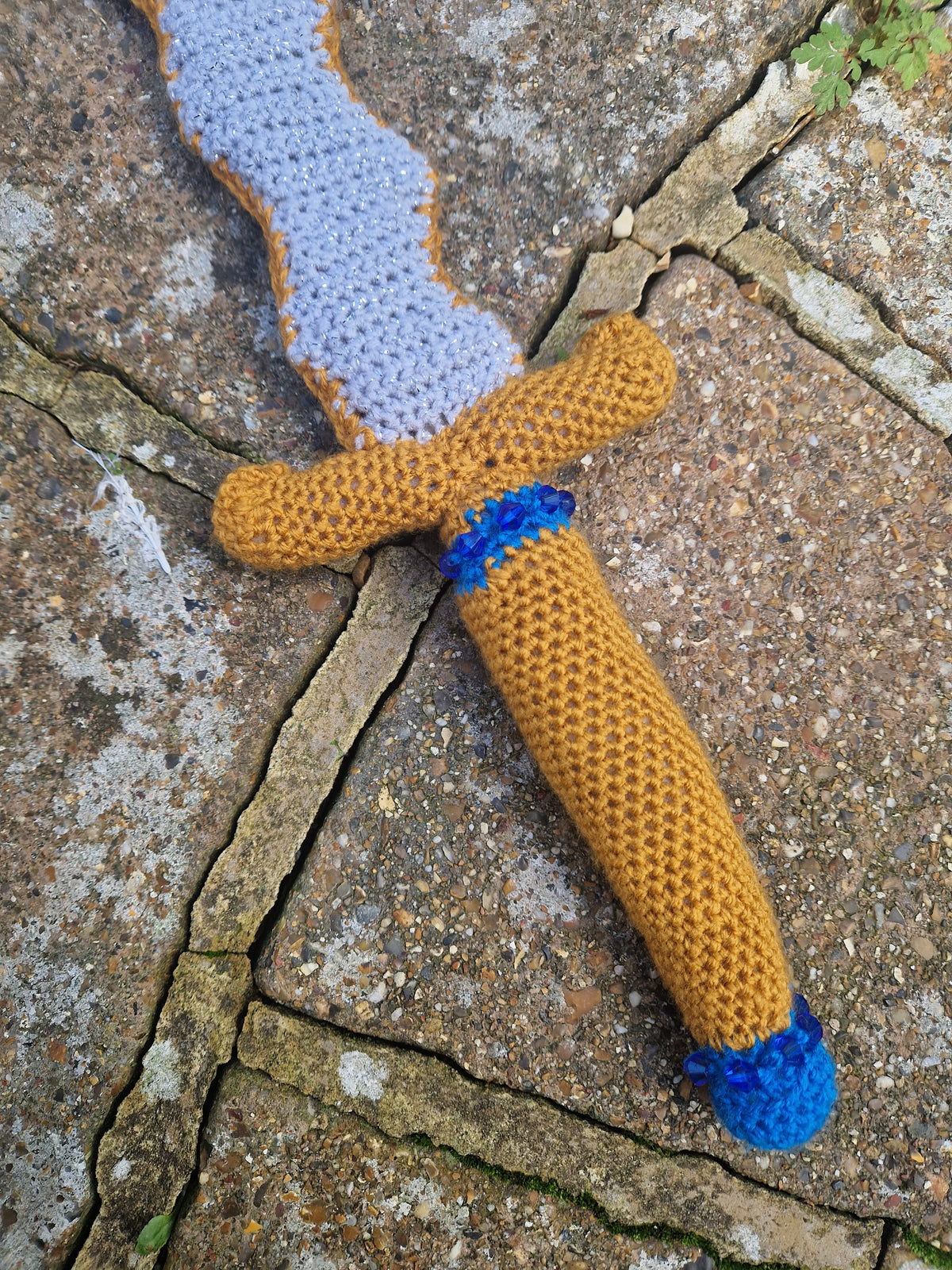 Crochet Dagger 'The Gilded Blade' - Gold, Grey and Blue Mounted
