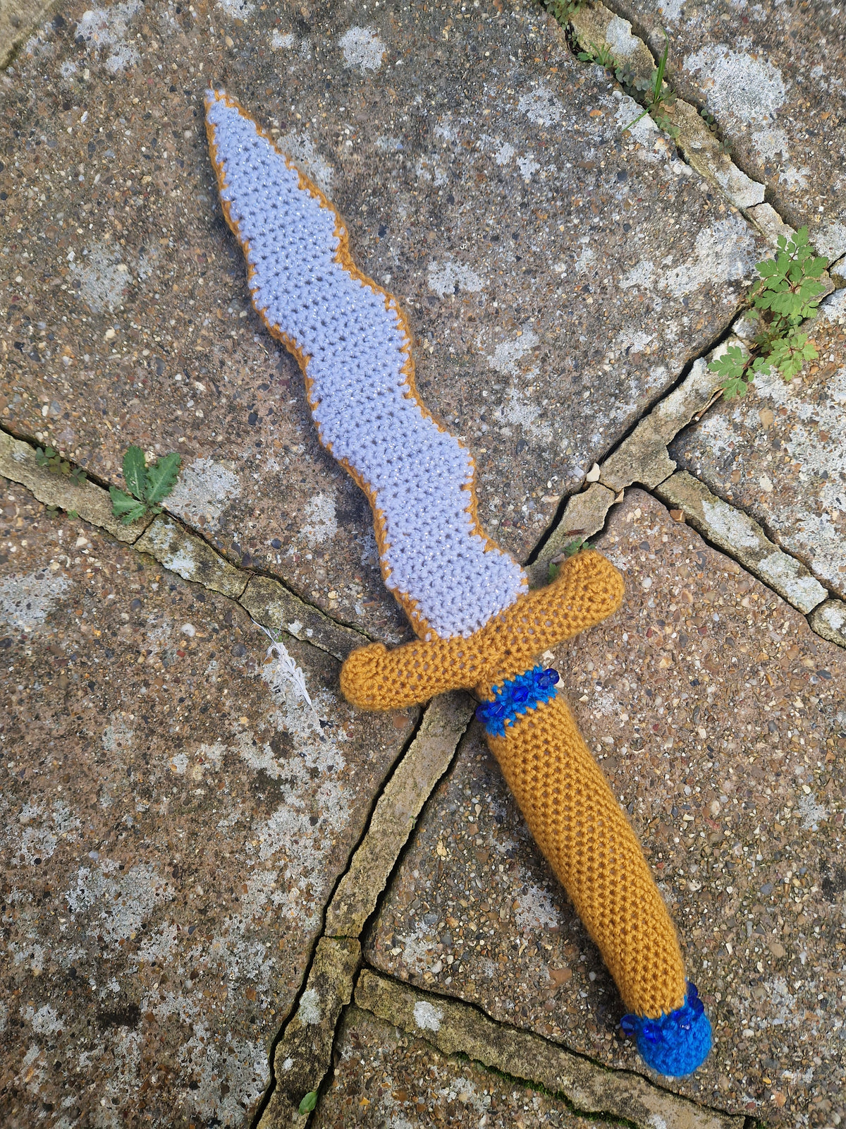 Crochet Dagger 'The Gilded Blade' - Gold, Grey and Blue Mounted