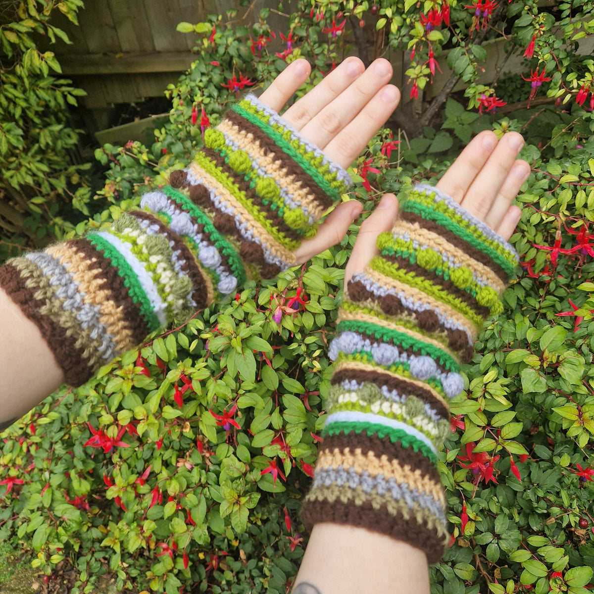 Crochet Handwarmers/fingerless gloves Green x Browns OOAK