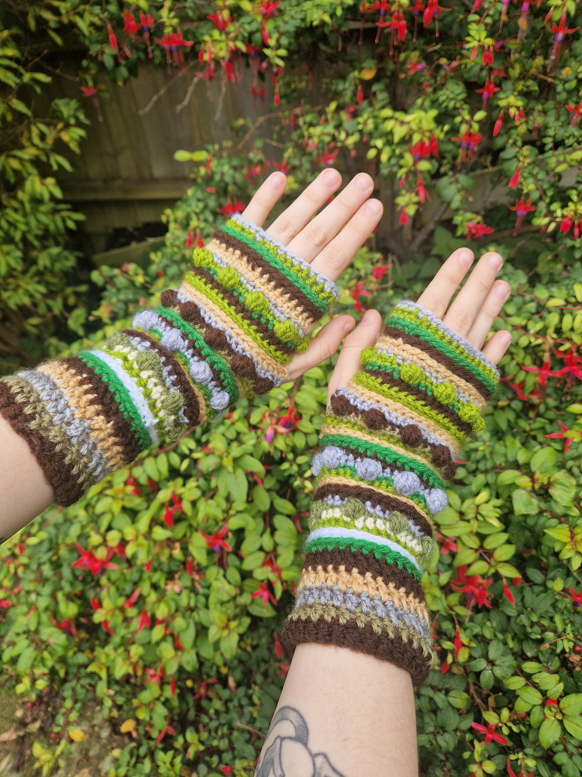 Crochet Handwarmers/fingerless gloves Green x Browns OOAK
