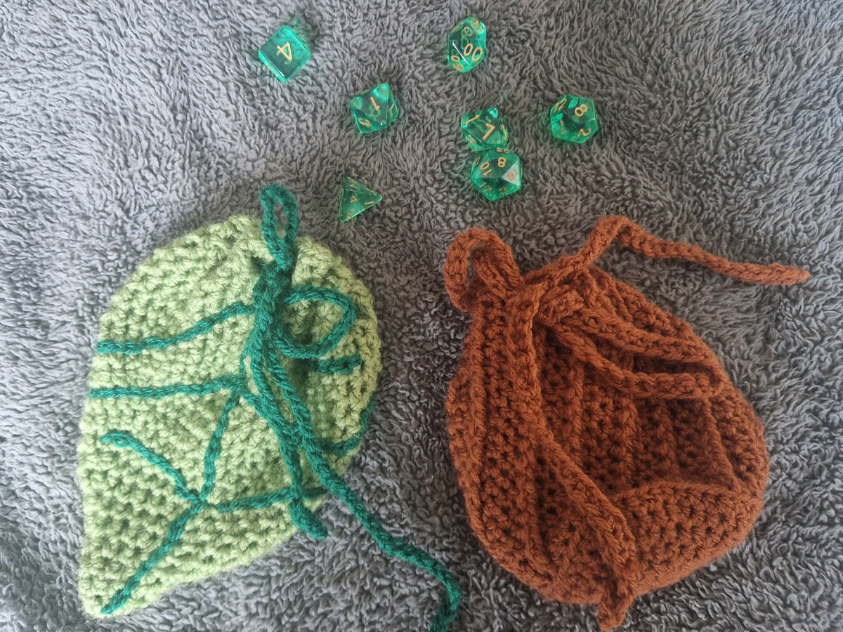 Crochet Tree Trunk Like Pouch/Dicebag - Perfect for DND