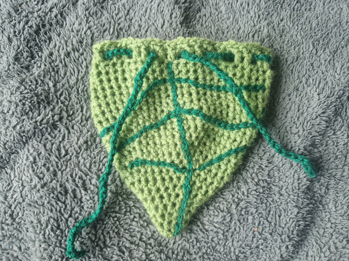 Crochet Leaf Pouch/Dicebag - Perfect for DND