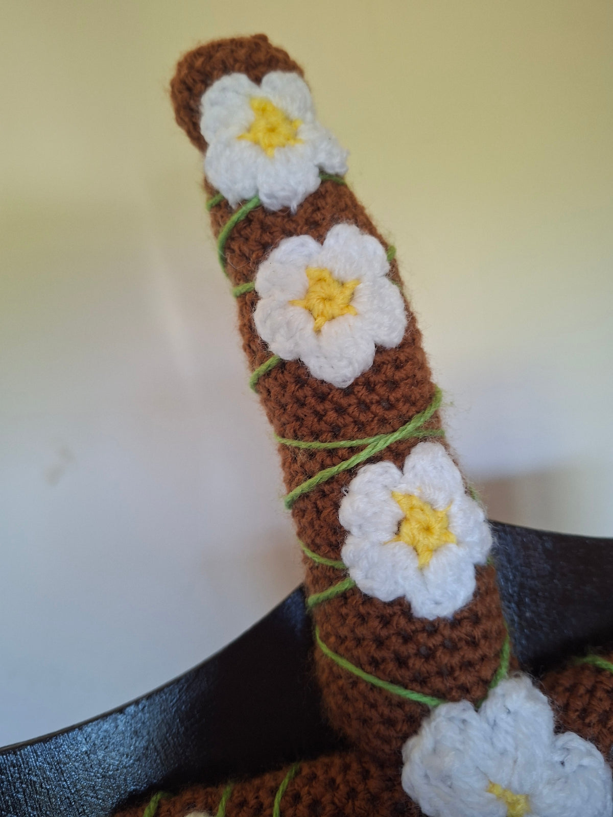 Crochet Daisy Ladybug Nature Dagger - The Summoner Of Spring