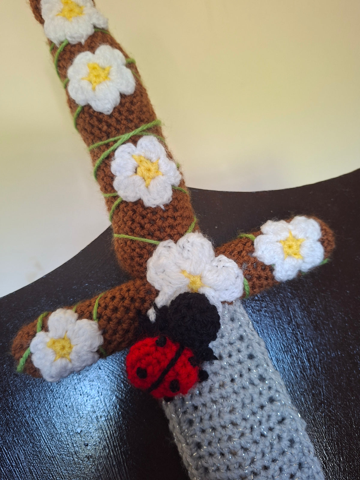 Crochet Daisy Ladybug Nature Dagger - The Summoner Of Spring